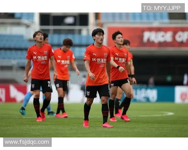 大阪飞脚迎战济州联期待精彩对决双方球员全力以赴争夺胜利荣耀